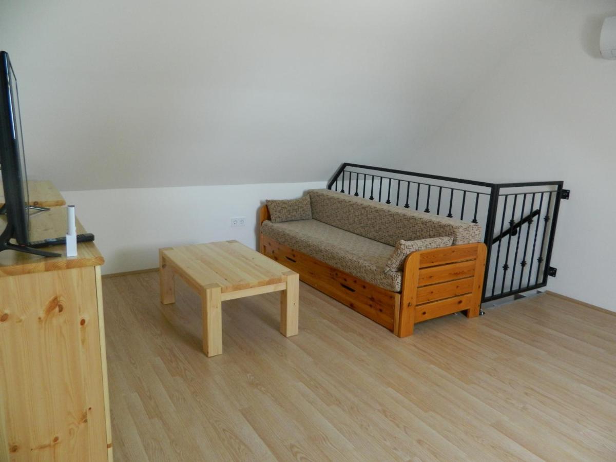 Família-Pelso apartmanház Zamárdi Exteriér fotografie