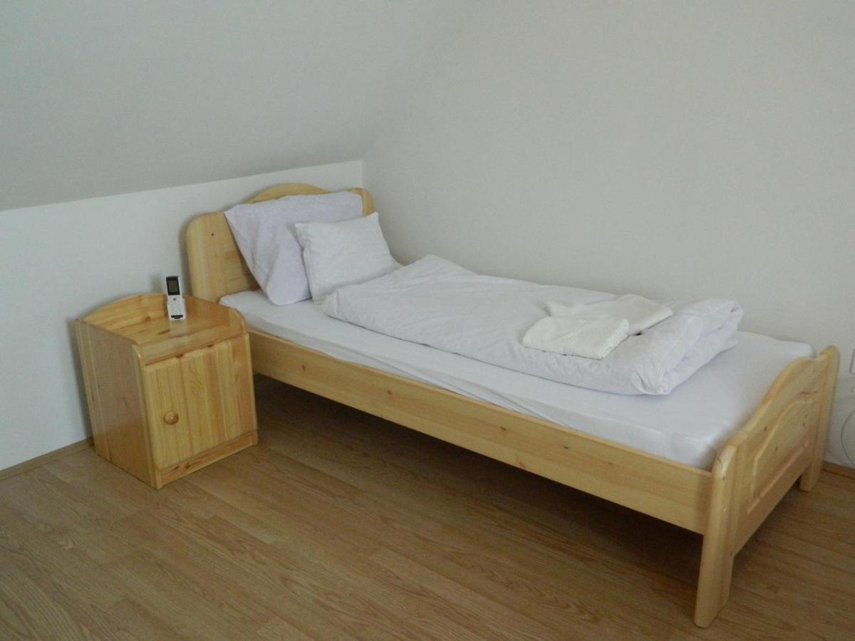 Família-Pelso apartmanház Zamárdi Exteriér fotografie
