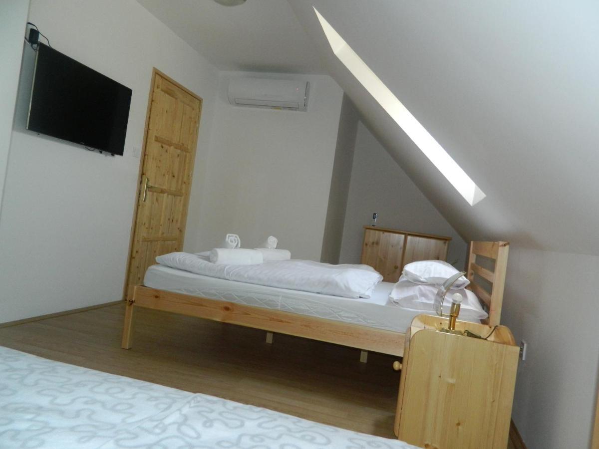 Família-Pelso apartmanház Zamárdi Exteriér fotografie